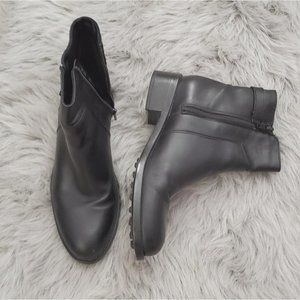 Rare La Canadienne Classic "Shelby" Ankle Boot- Like New- 8.5M
